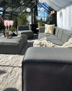 Outlet Beliani Divano da giardino con pouf 4 posti AREZZO Modulare Grigio Grigio Nero