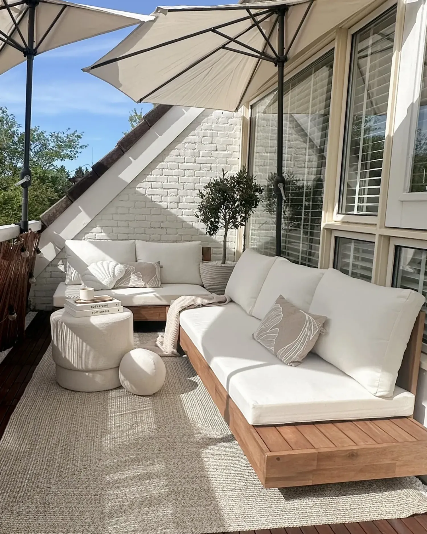 Sale Beliani Divano da giardino 3 posti MARETTIMO Legno di acacia certificato Marrone Bianco Marrone