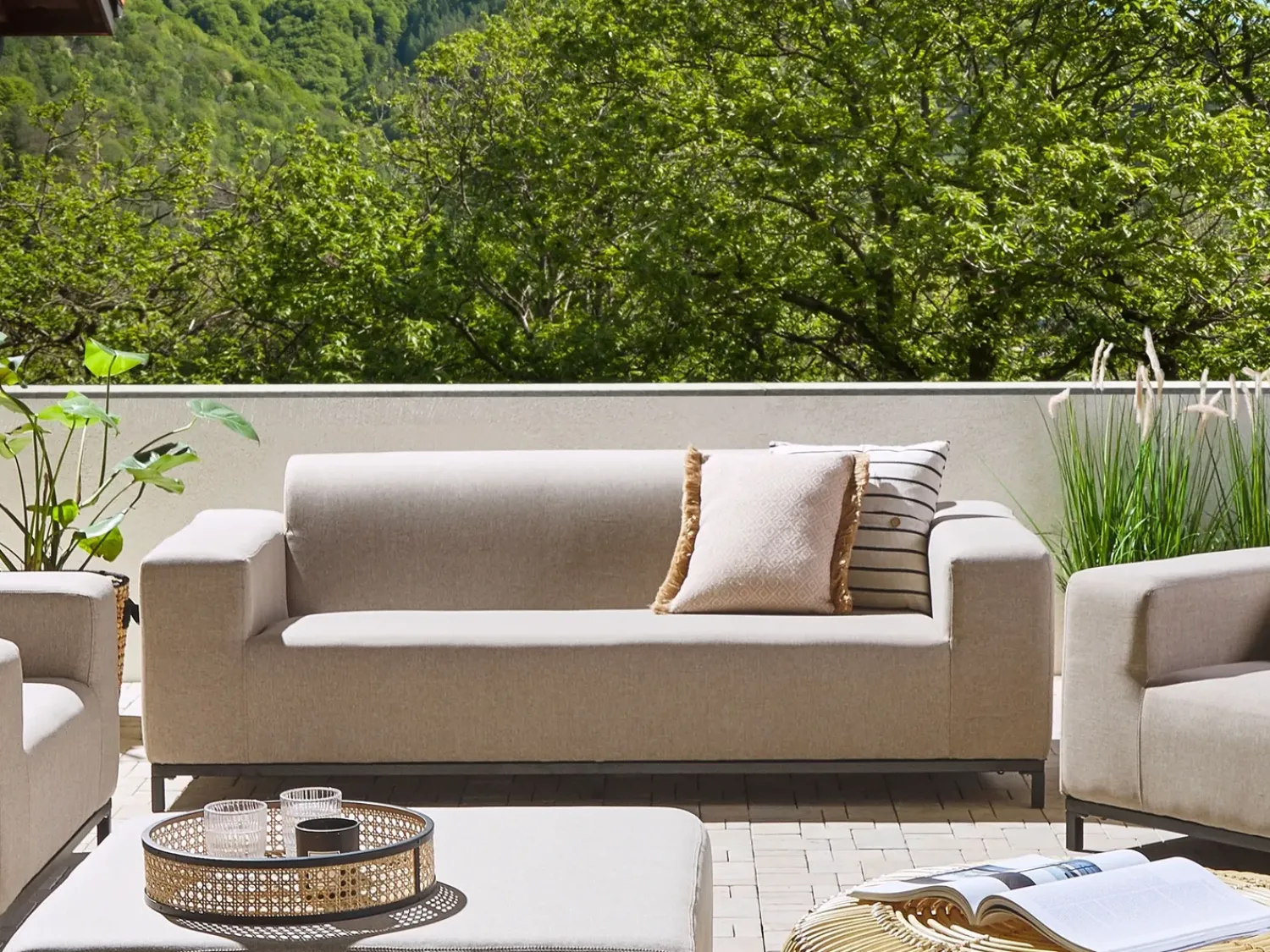 Discount Beliani Divano da giardino 2 posti ROVIGO Beige Beige Nero