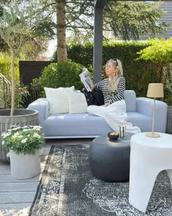 Hot Beliani Divano da giardino 2 posti ROVIGO Grigio chiaro Bianco Grigio