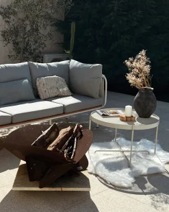 Outlet Beliani Divano da giardino 3 posti SENISE Metallo Grigio Bianco Grigio