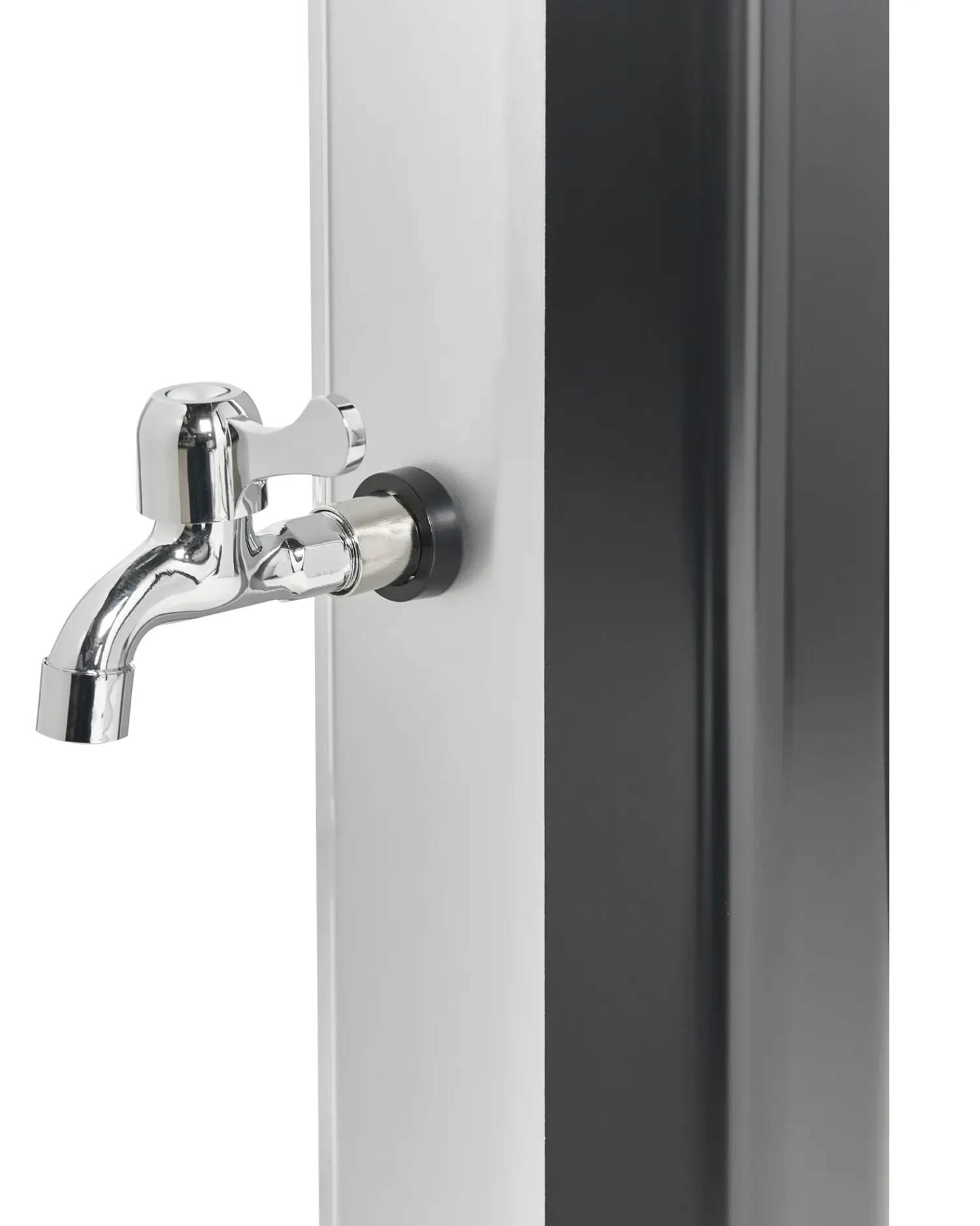 Outlet Beliani Doccia solare da esterno TOPOCALMA Argento Argento Nero