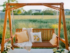 Online Beliani Dondolo da giardino FICARELLA Legno di larice Marrone