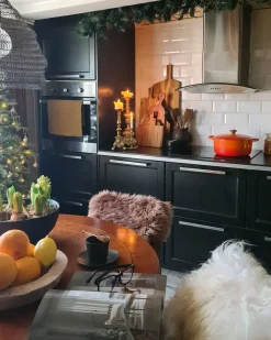 Sale Beliani Festone di Natale LED TENALA Verde