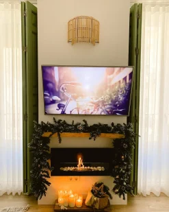 Outlet Beliani Festone di Natale LED WAPTA Verde Bianco Verde