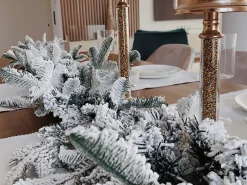 Sale Beliani Festone natalizio innevato LED SUNDO Bianco Bianco Verde