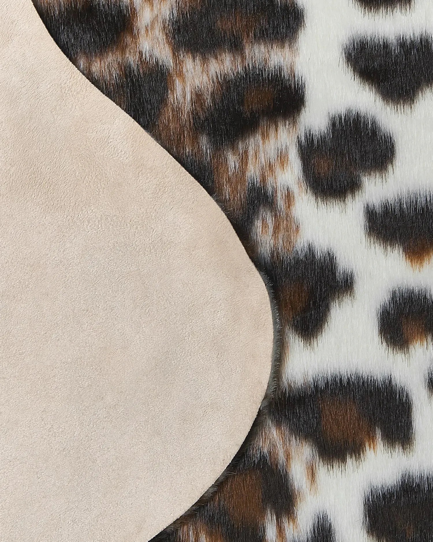 Beliani Finta pelle di mucca BOGONG Marrone/Bianco 130 x 170 cm Bianco Marrone Nero