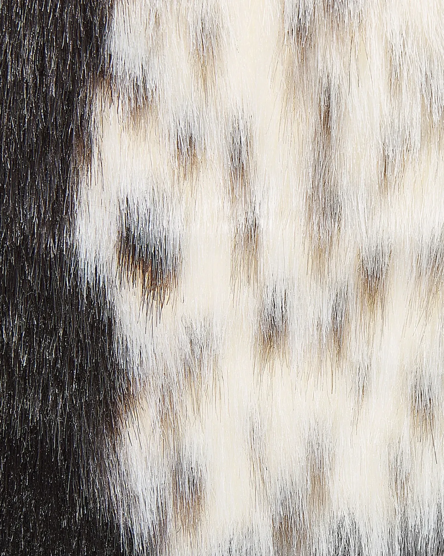 Outlet Beliani Finta pelle di mucca NAMBUNG Nero 60 x 90 cm Bianco Nero
