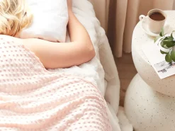 Outlet Beliani Fodera per coperta ponderata 800 CALLISTO 120 x 180 cm pastello Rosa