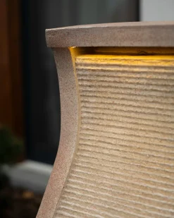 Best Beliani Fontana da giardino LED FORMIGA Beige