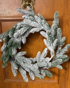 Beliani Ghirlanda natalizia innevata LED ALBINI 45 cm Verde