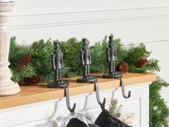 Outlet Beliani KAJAANI Schiaccianoci 21 cm Nero