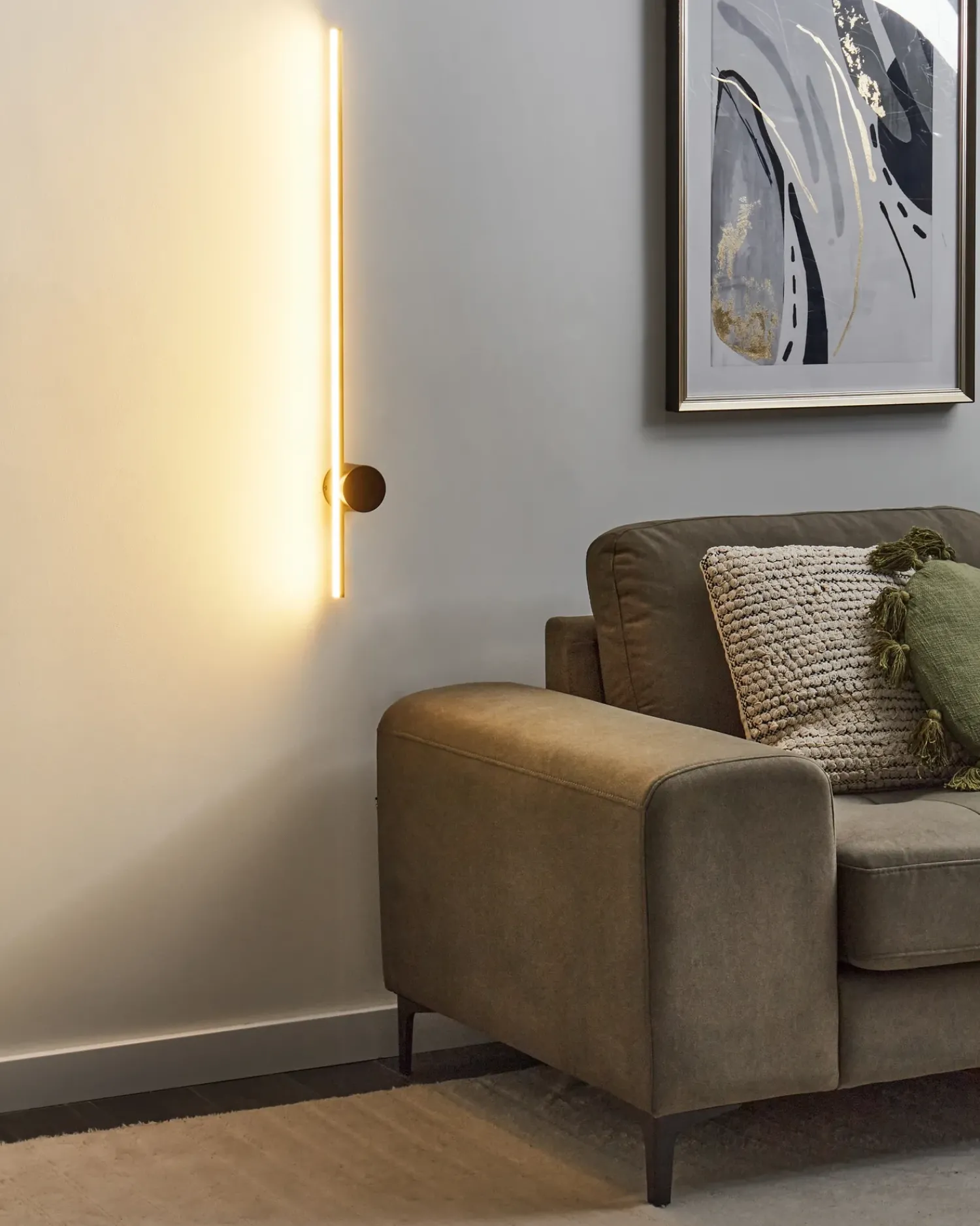 Sale Beliani Lampada da parete a LED INGENIO Metallo Oro Nero Oro