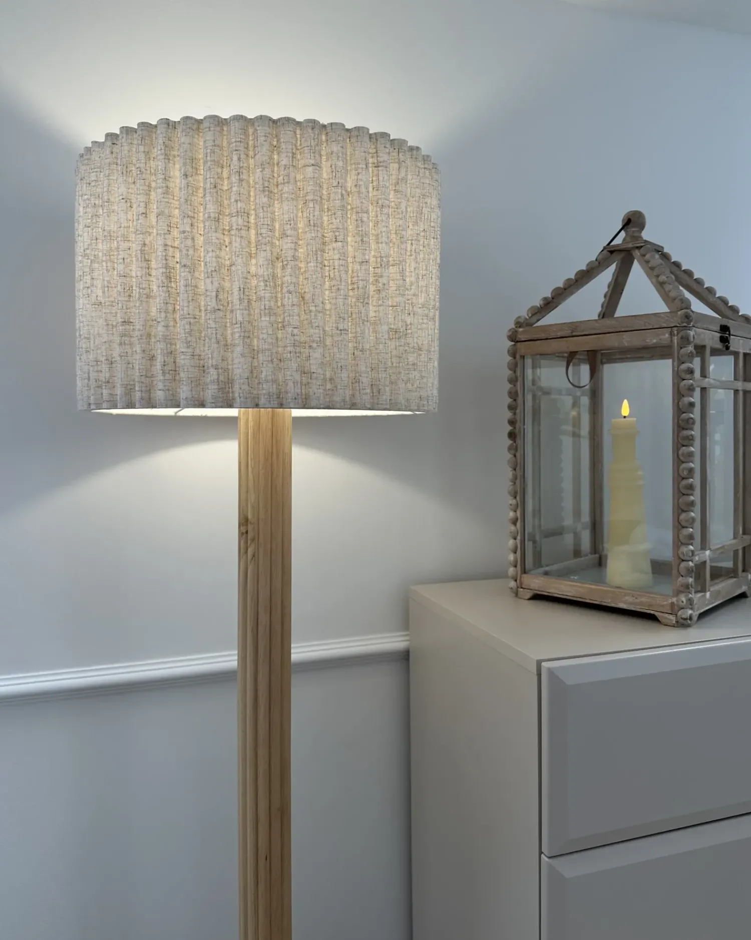 Outlet Beliani BELESSA Lino Beige chiaro Beige Nero