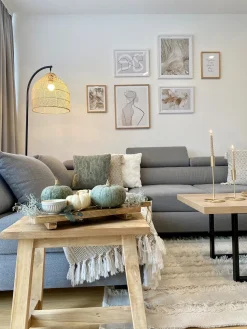 New Beliani Lampada da pavimento BERNICA Rattan Naturale Marrone Nero