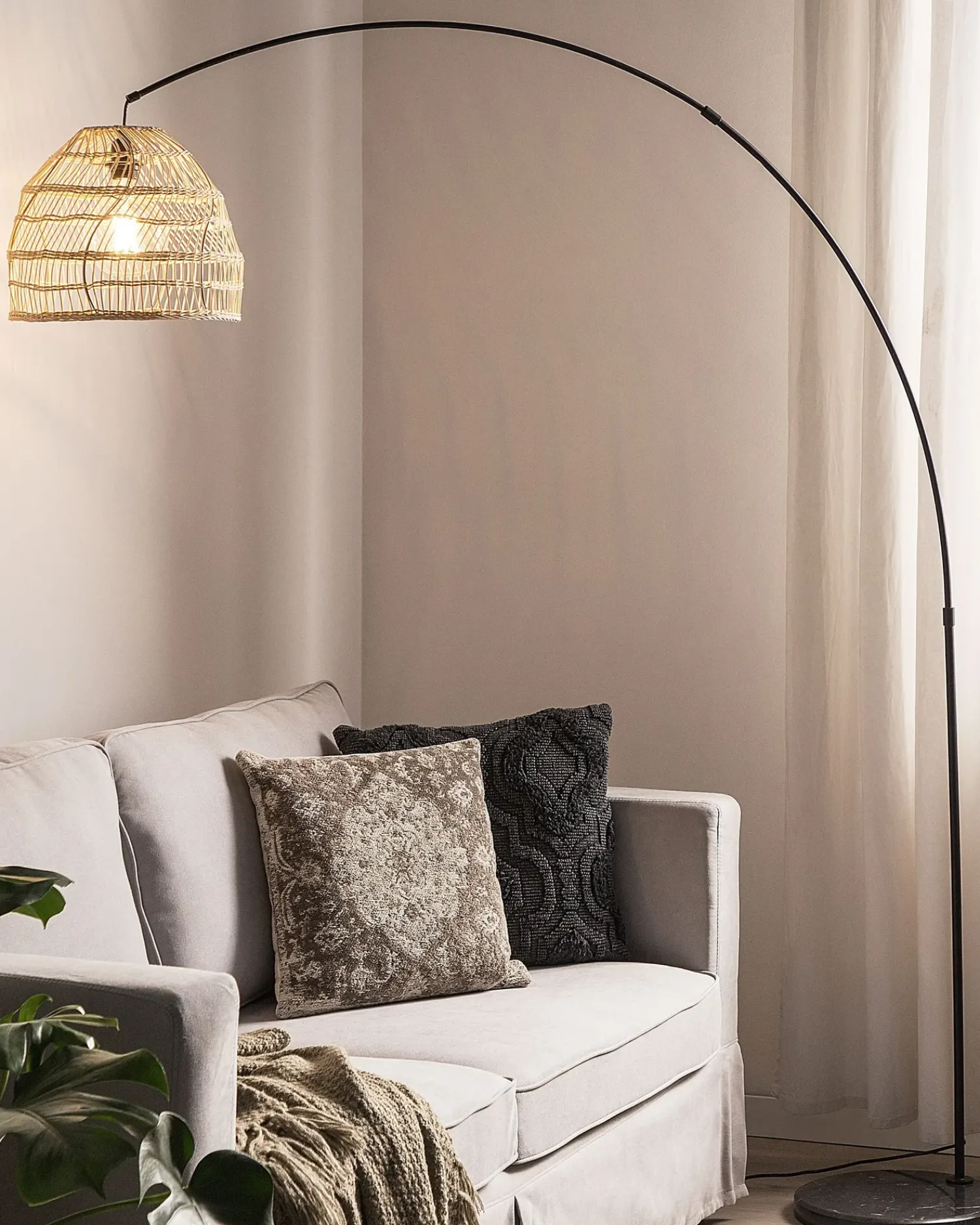 Discount Beliani Lampada da pavimento GUAVIARE Rattan Beige Beige Naturale Nero