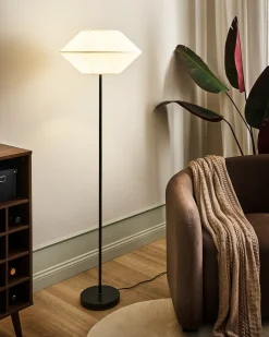 Hot Beliani Lampada da pavimento MAKETSI Metallo Nero Bianco Nero