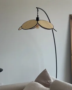 Clearance Beliani Lampada da pavimento MERRICA Metallo Nero Beige Naturale Nero