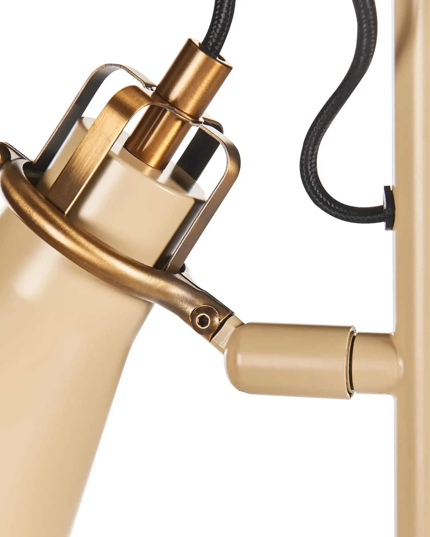Discount Beliani MOYOLA Regolabile Metallo Beige Beige Oro