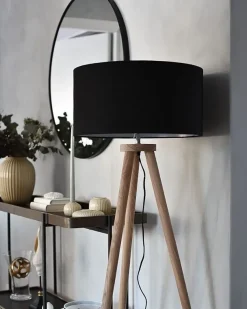 Discount Beliani Lampada da pavimento NITRA Legno di quercia Nero Marrone Nero