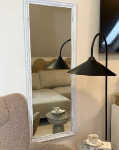 Discount Beliani Lampada da pavimento SAVEGRE Metallo Nero