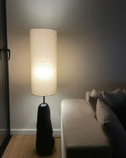 Clearance Beliani Lampada da pavimento SELB Ceramica Nero Beige Nero