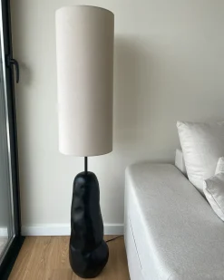 Clearance Beliani Lampada da pavimento SELB Ceramica Nero Beige Nero
