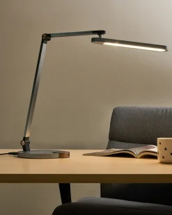 New Beliani Lampada da scrivania a LED CAROY con Caricatore wireless Grigio