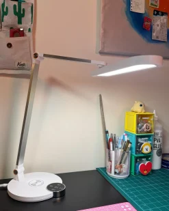 Online Beliani Lampada da scrivania a LED CAROY con Caricatore wireless Bianco
