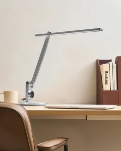 New Beliani Lampada da scrivania a LED CETUS con dimmer Argento