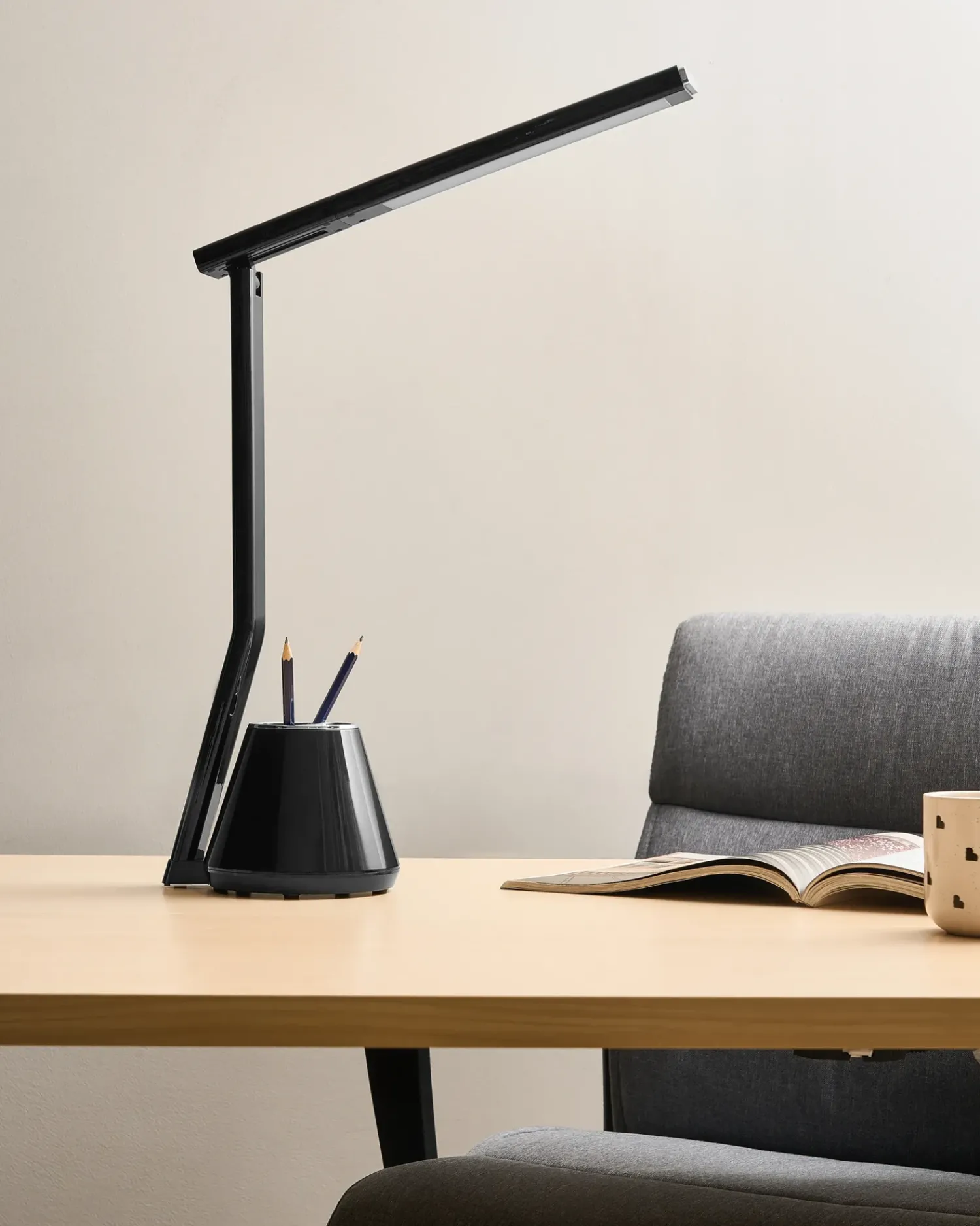 Outlet Beliani Lampada da scrivania a LED DENEB con dimmer Nero