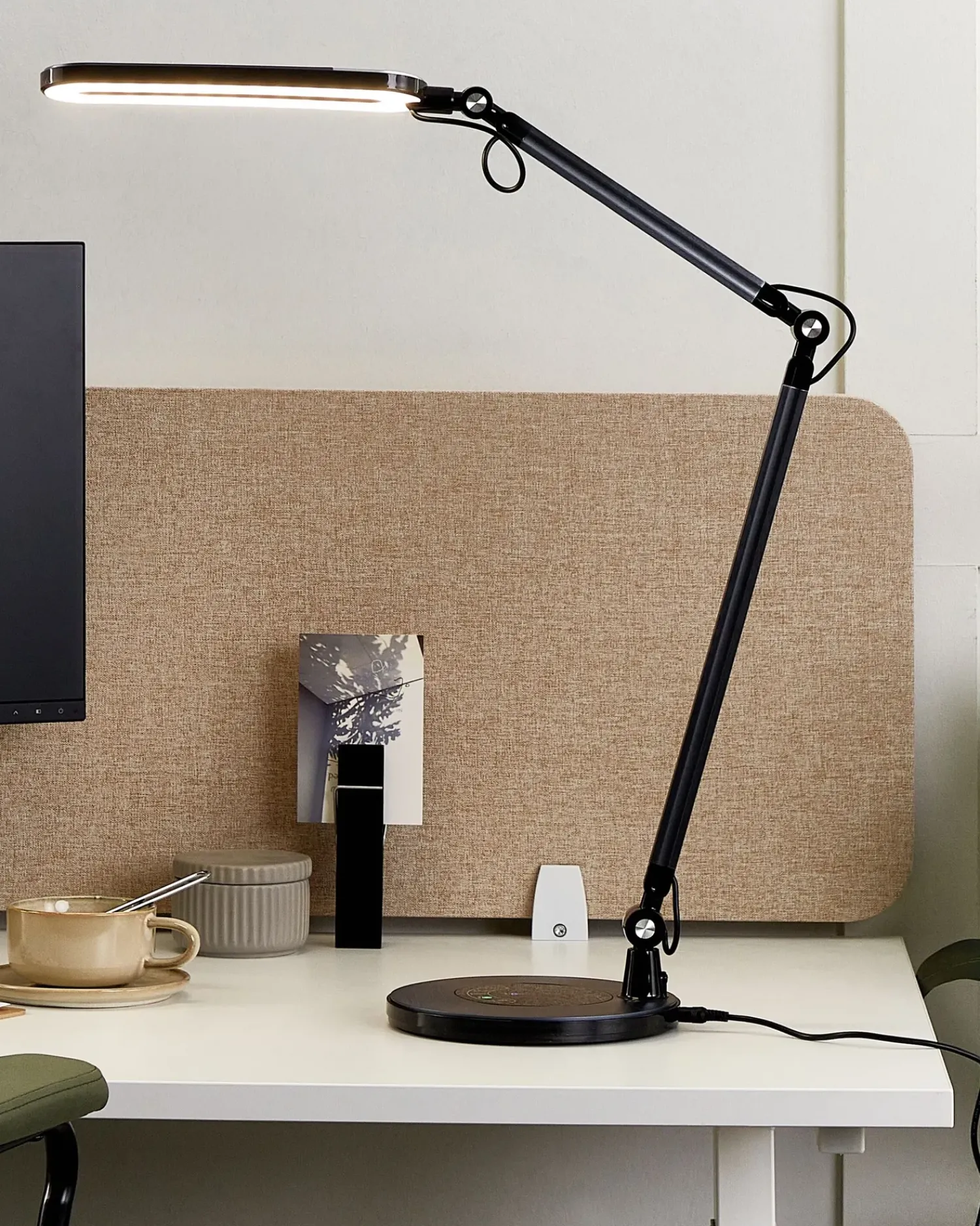 Clearance Beliani Lampada da scrivania a LED GRUS con dimmer Metallo Nero