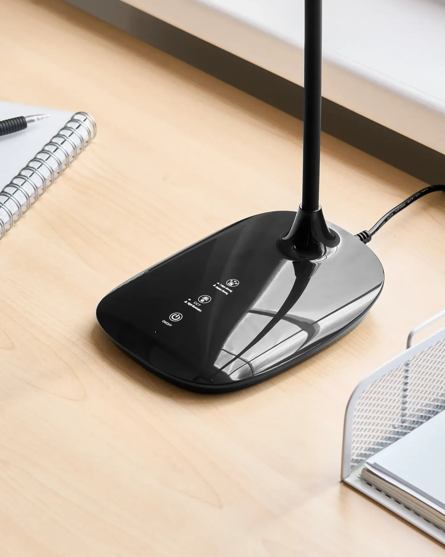 Best Beliani Lampada da scrivania a LED HYDRA con dimmer Nero
