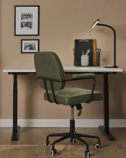 Sale Beliani Lampada da scrivania a LED KOURIS con sensore di movimento Metallo Nero