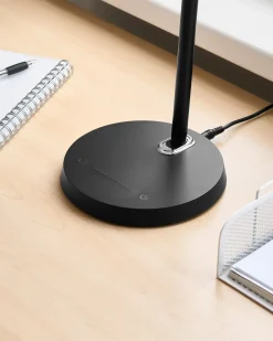 Discount Beliani Lampada da scrivania a LED LEONIS con dimmer Nero