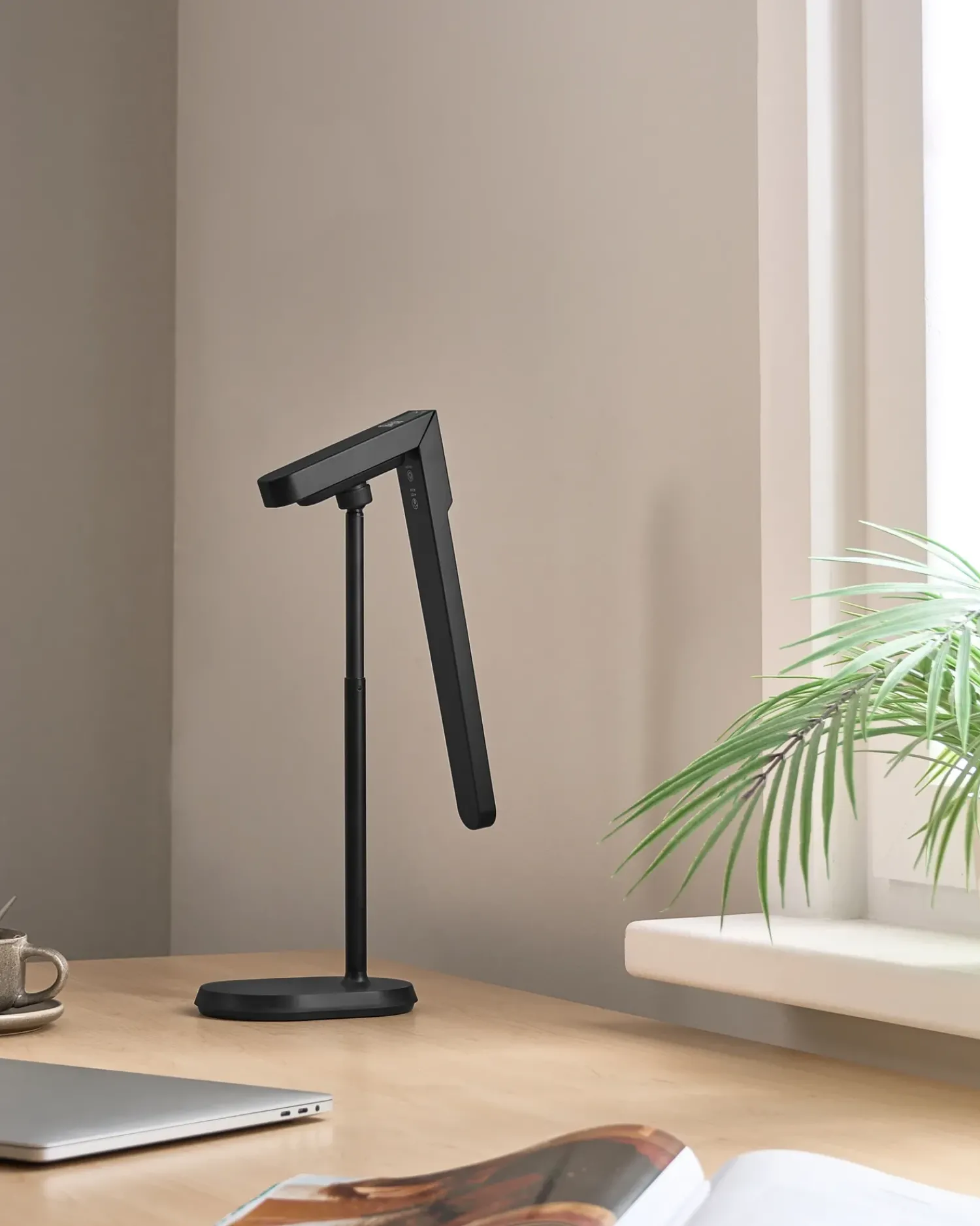 Online Beliani Lampada da scrivania a LED TUCANA con dimmer Nero