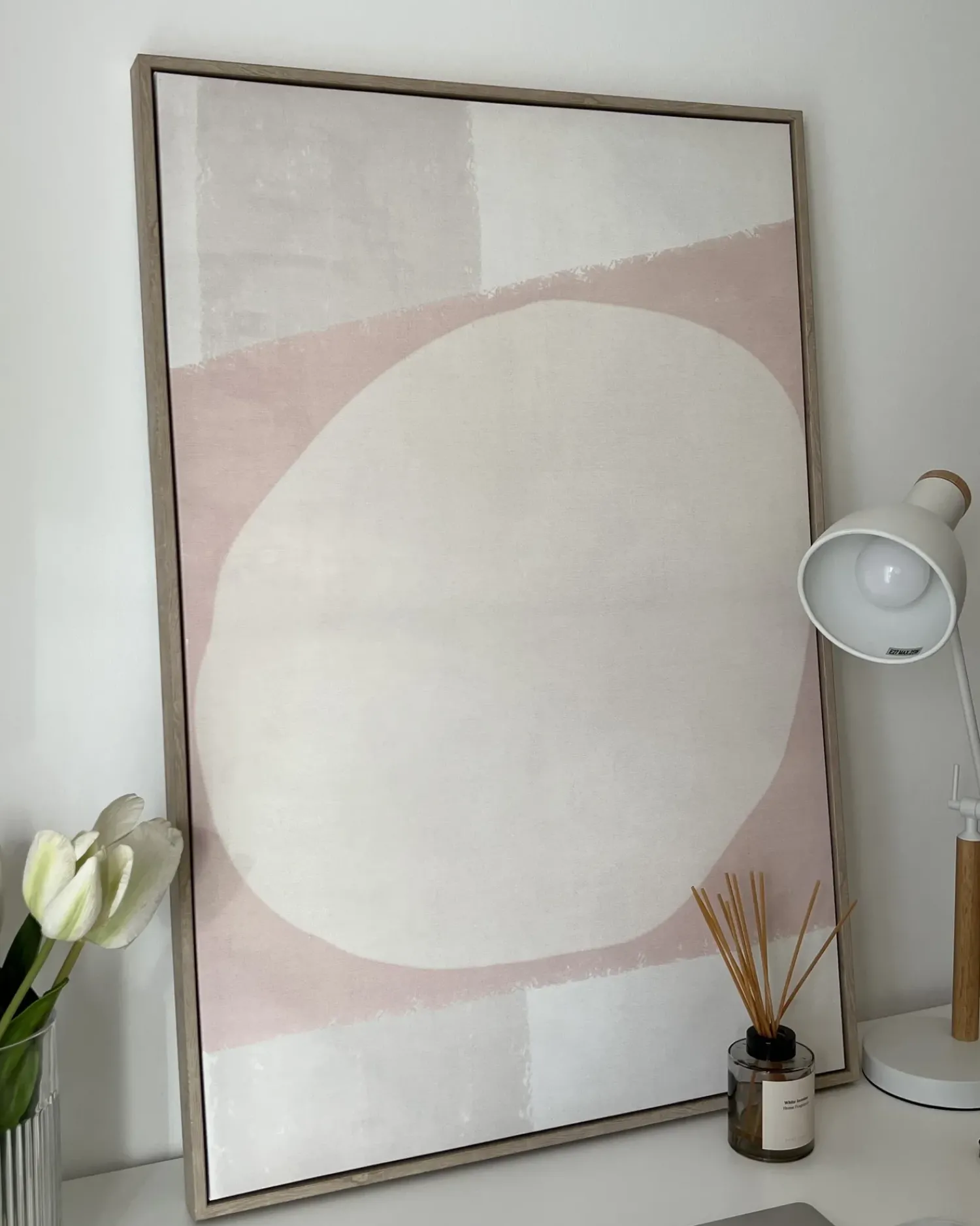 Hot Beliani Lampada da scrivania PECKOS Regolabile Metallo Bianco Bianco Marrone