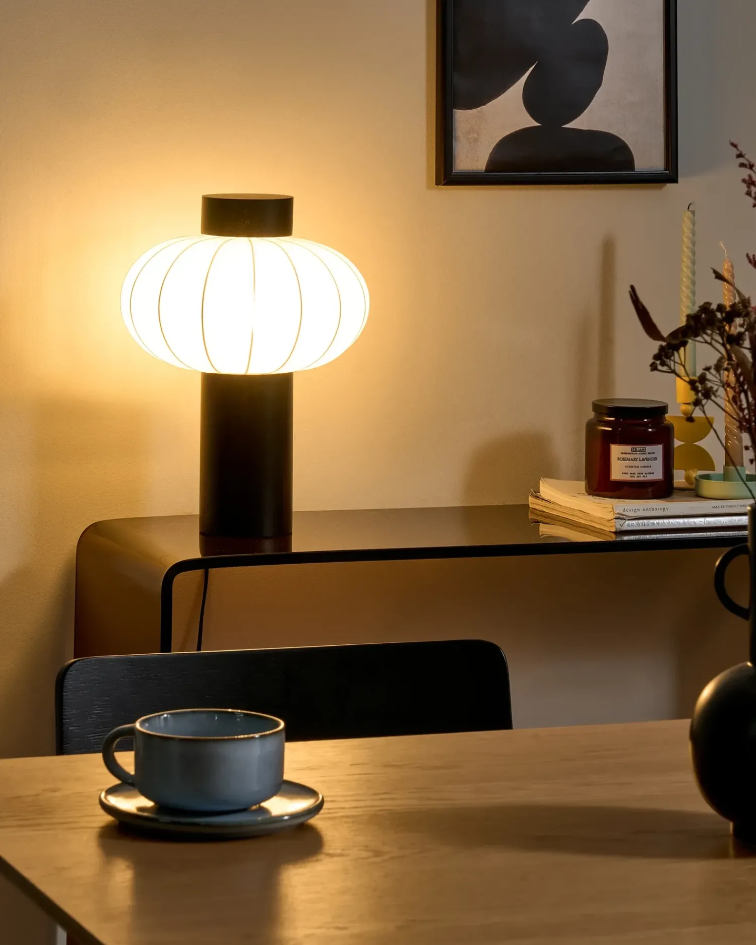 Online Beliani Lampada da tavolo ABENS Legno Nero Bianco Nero