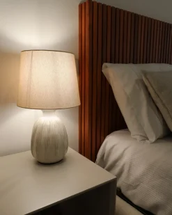 Beliani Lampada da tavolo AGUAN Ceramica chiaro Beige