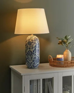 Outlet Beliani Lampada da tavolo AIBONITO Porcellana Bianco/Blu Bianco Blu