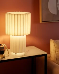 New Beliani Lampada da tavolo ALFEIOS Lino Bianco