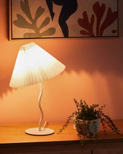 Outlet Beliani Lampada da tavolo ALWERO Metallo Bianco