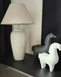 Best Beliani Lampada da tavolo AMBLO Ceramica sporco Bianco