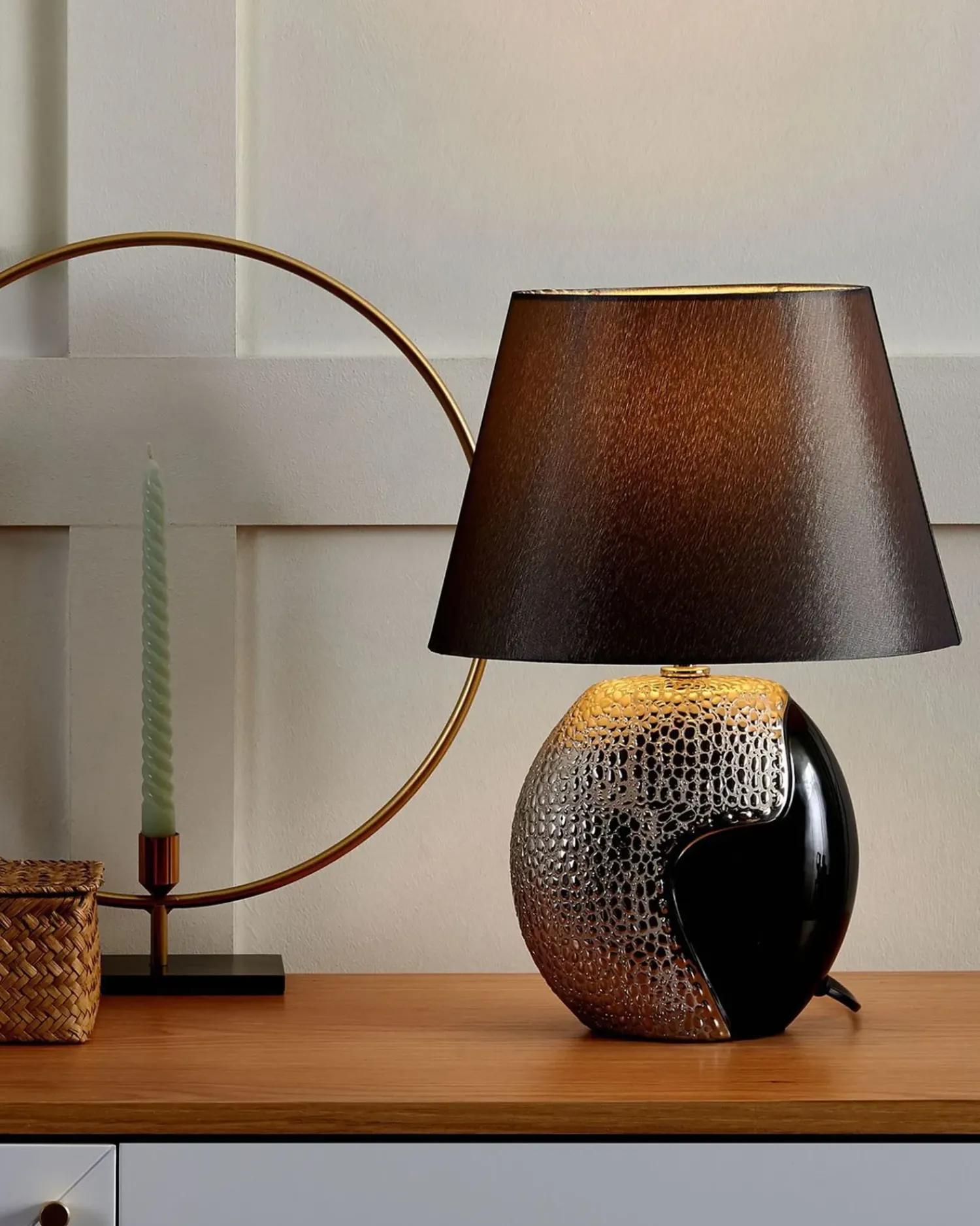 Best Beliani Lampada da tavolo ARGUN Ceramica Grigio Argento Grigio Nero