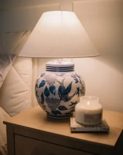 New Beliani Lampada da tavolo ARUNCA Porcellana Bianco/Blu Bianco Blu