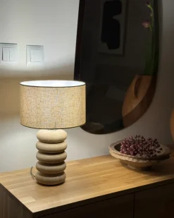Beliani Lampada da tavolo BETWA Legno di mango Marrone chiaro Beige Marrone