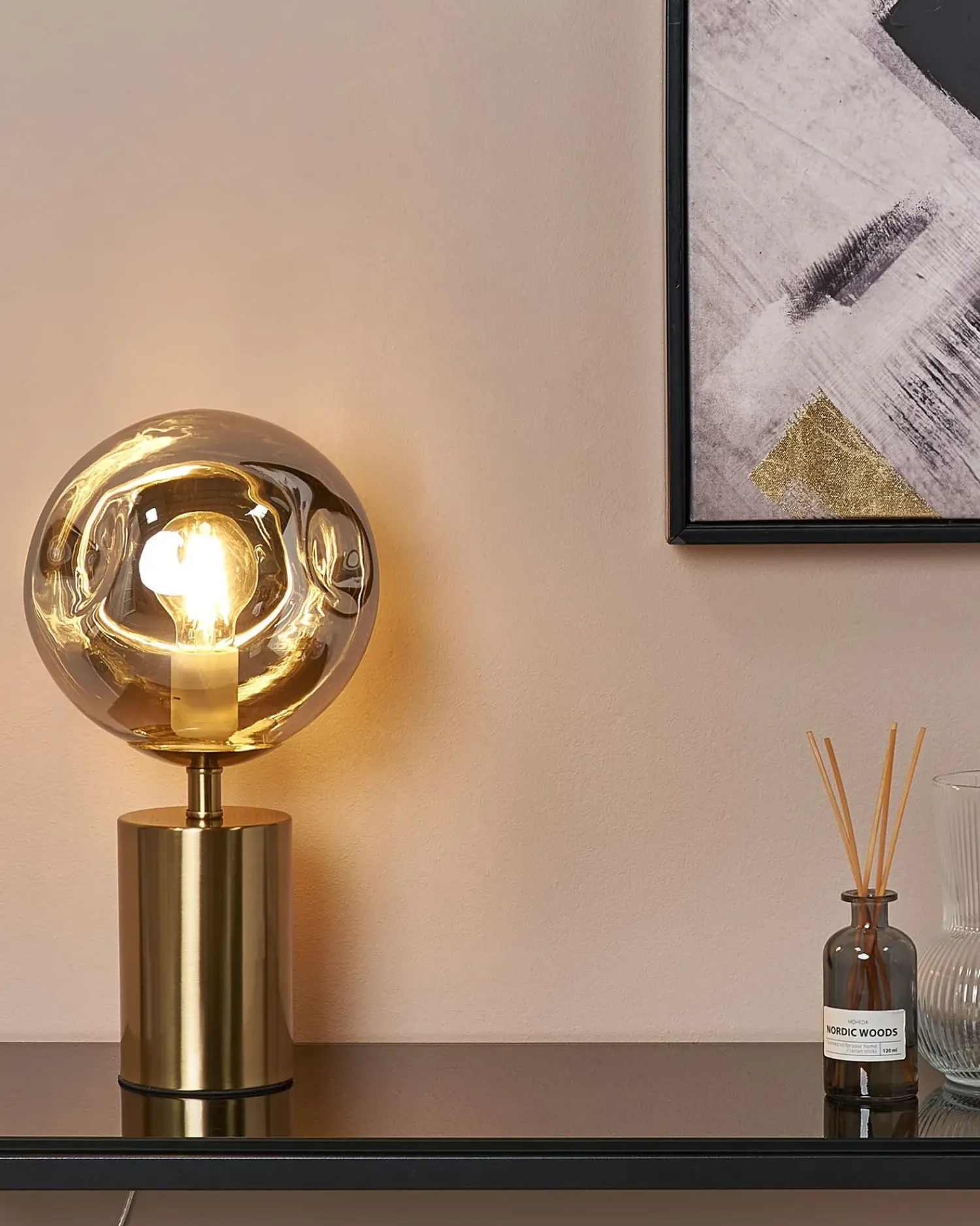 Hot Beliani Lampada da tavolo BOYD Metallo Ottone Argento Ottone