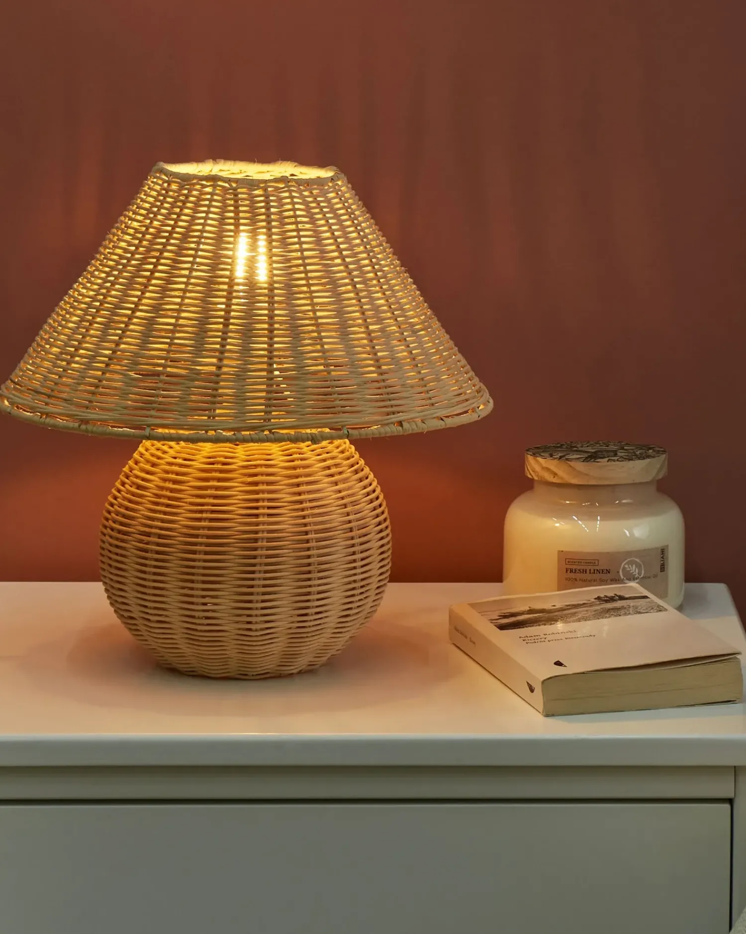 Hot Beliani Lampada da tavolo CINDER Rattan Naturale