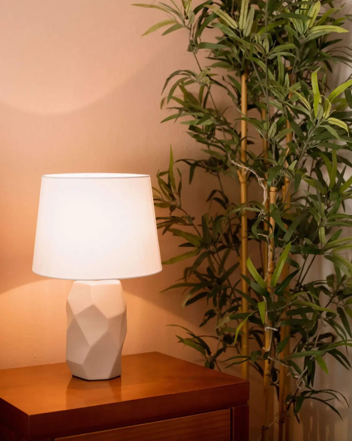 Hot Beliani Lampada da tavolo ELIA Ceramica Rosa pastello Bianco Rosa