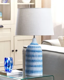 Beliani Lampada da tavolo GEORGINA Ceramica Blu Bianco Blu